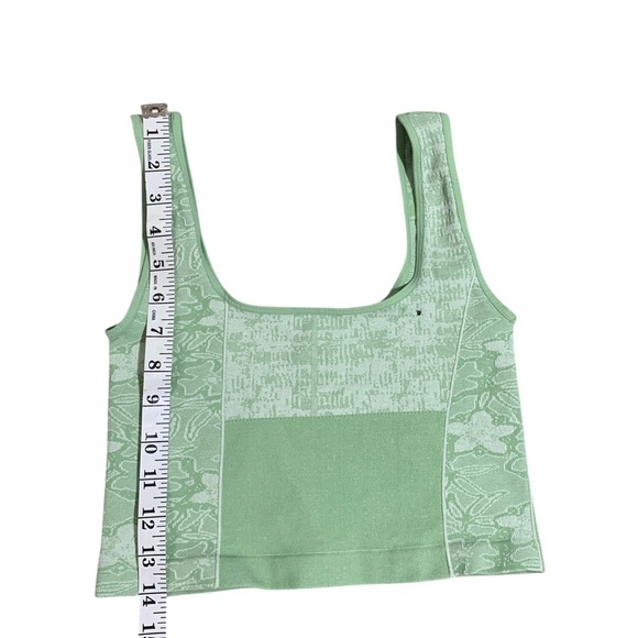 FP Movement Good Karma Mint Green Square Neck Embossed Print Sports Bra Size M/L - Picture 3 of 4